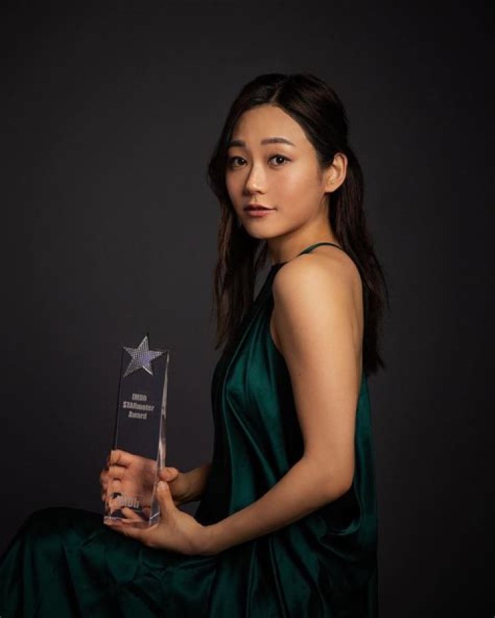 Karen Fukuhara Net Worth 2024