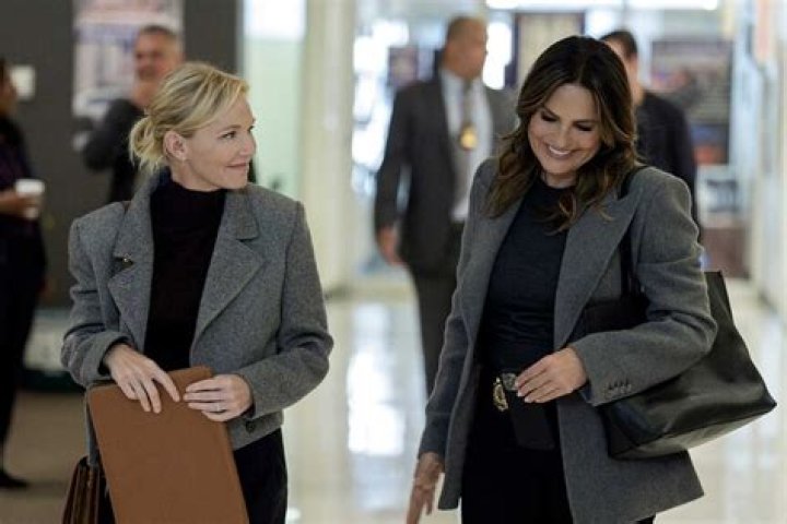 Kelli Giddish is leaving SVU, but why? What We Know About Amanda Rollins’ Law & Order Update ?