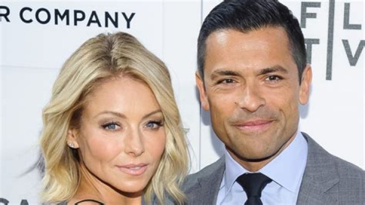 Kelly Ripa and Mark Consuelos spoof The Golden Bachelor