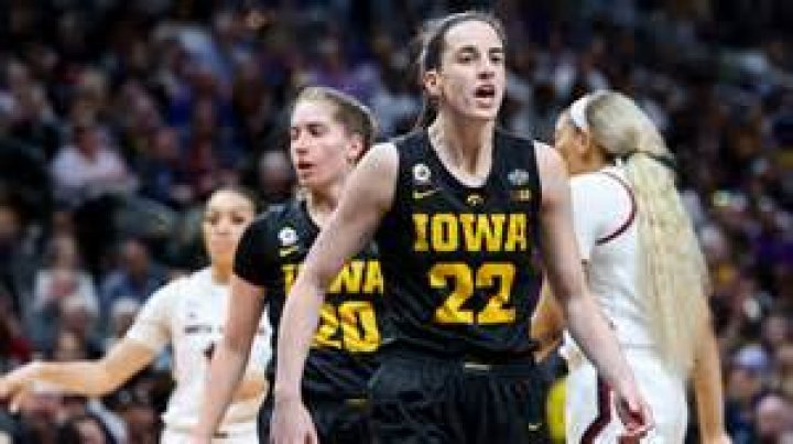 Krikke’s 25 points lead Hawkeyes past Arkansas State
