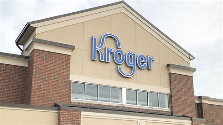 Kroger seeks to create grocery giant in $20B Albertsons bid