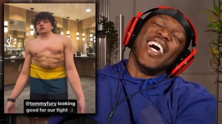 KSI posts cheeky response after Tommy Fury shows off 'absolutely insane' body transformation ahead of fight