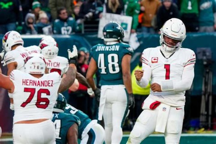 Kyler Murray throws 3 TD passes as Cardinals rally past Eagles, disrupt Philly’s playoff path