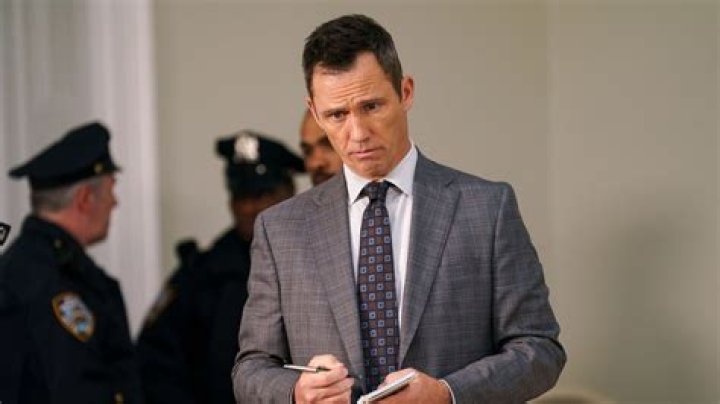 Law & Order: Jeffrey Donovan cast in revival series