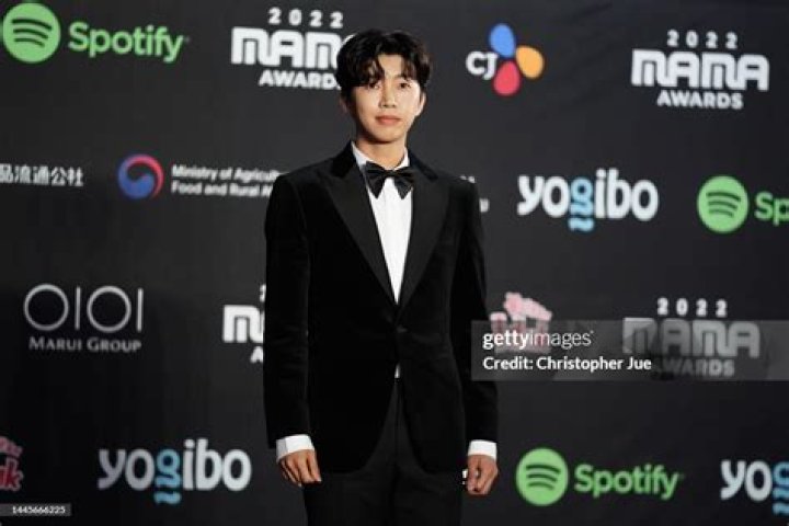 Lim Young Woong (Singer) Wiki, Biography, Age, Girlfriend ,Family, Facts and More
