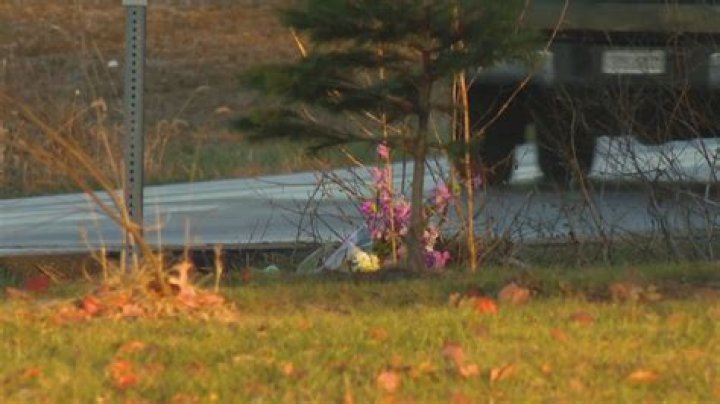 Lindsay Locker Obituary-Death News; 17 Year Old Senior At Eastern Hancock High School, Lindsay Locker Passes Away