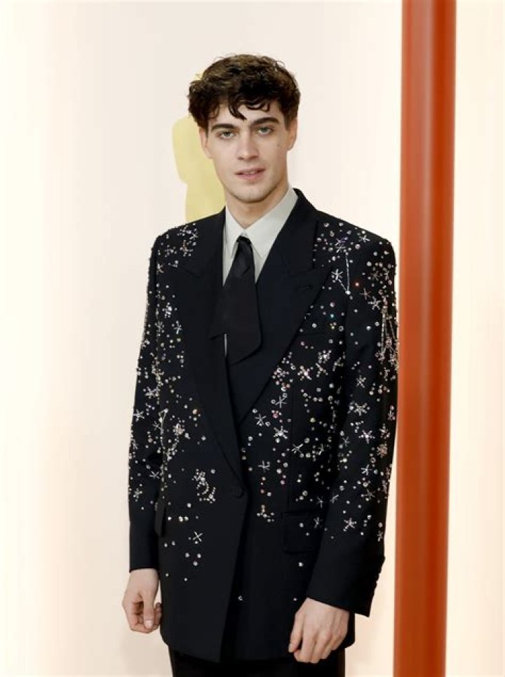 Lorenzo Zurzolo [2023 Update]: Birthday, Net Worth & Dating
