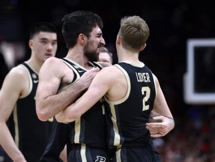Loyer’s 3 lifts No. 1 Purdue 71-69 over No. 24 Ohio State