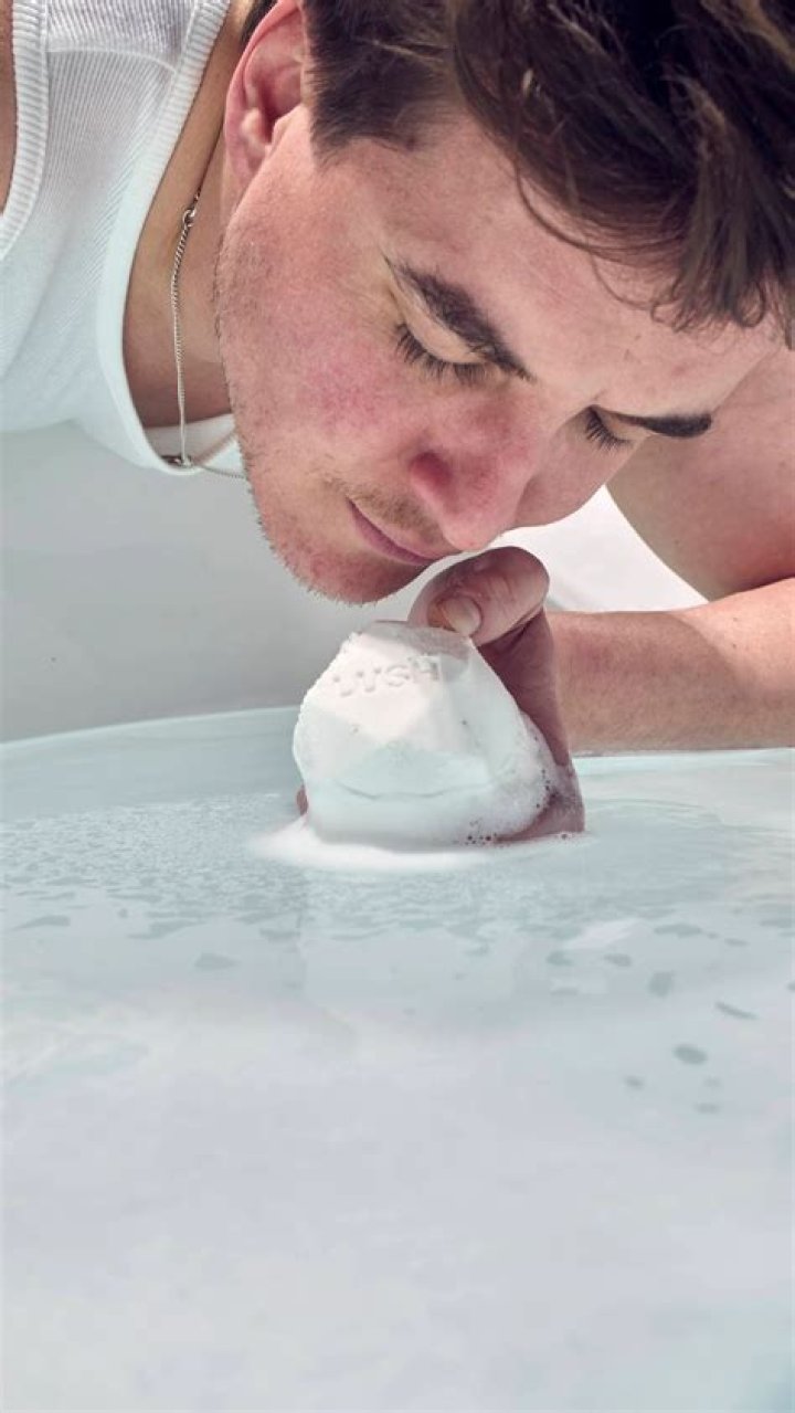 LUSH Makes Saltburn Bath Bomb, Internet Stunned