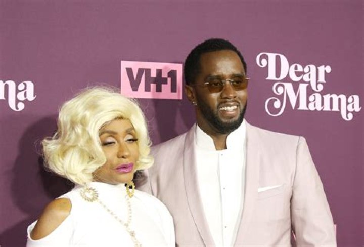 ‘Mama Giving Smoke as Always’: Diddy’s Mom Janice Combs Interrupts Rapper’s Instagram Live to Issue Warning to Ma$e