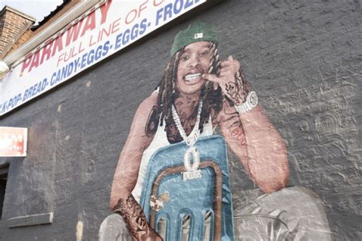 Man Claims to Make Money From Showing Tourists King Von Mural