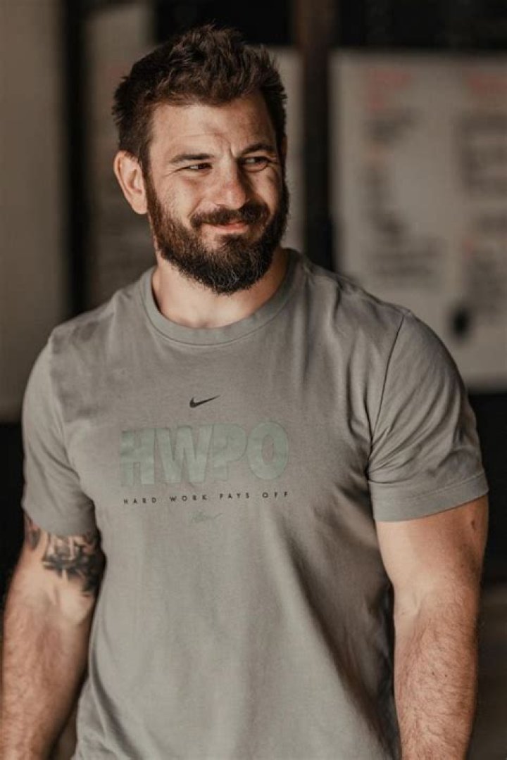 Mat Fraser Bio [2023 Update]: Wife & Net Worth