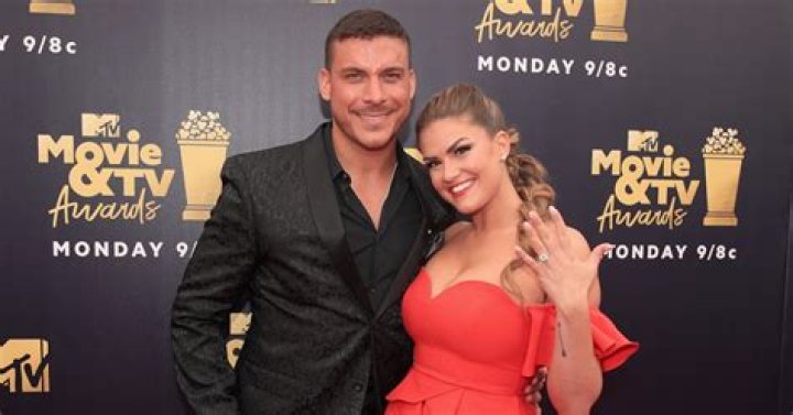 Meemaw's Beer Cheese On 'Vanderpump Rules' Marks A New Business Venture For Jax & Brittany