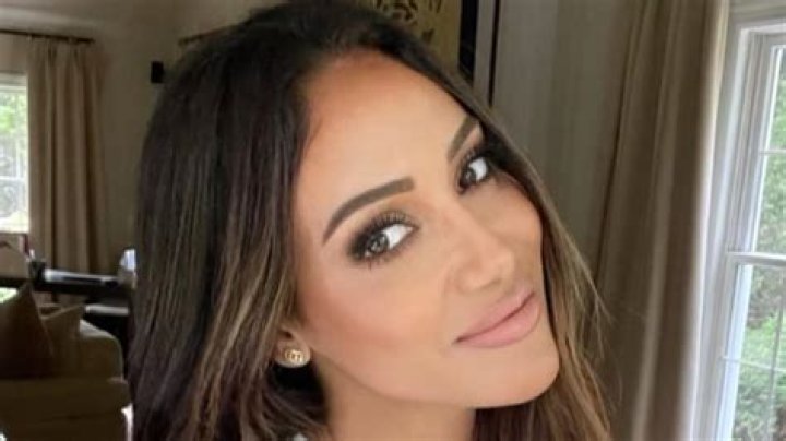 Melissa Gorga slammed as ‘insecure’ in ‘icky’ electric blue moment