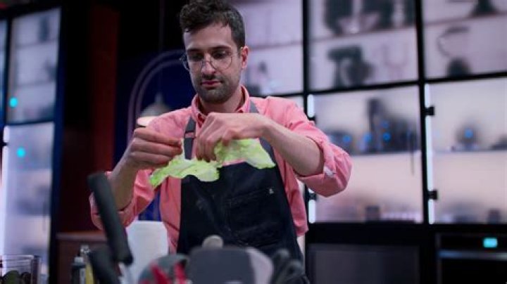 Memes & Tweets About ‘Is It Cake’s Jonny Manganello Cheating