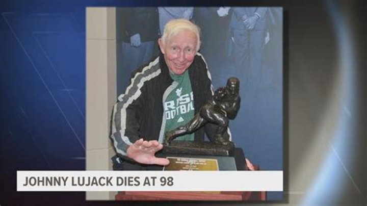 Memorial services set for Johnny Lujack