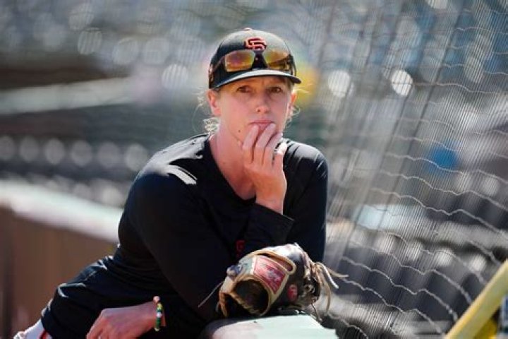 MLB: Is Alyssa Nakken Married To Robert Abel? Husband 2022 – Kids Net Worth And Age Difference