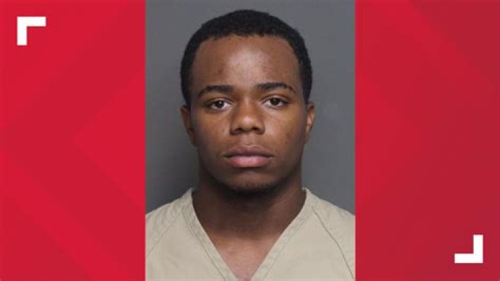 Moline 23-year-old being sought for attempted murder