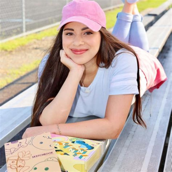 Moriah Elizabeth (YouTube Star) Wiki, Biography, Age, Boyfriend, Family, Facts and More