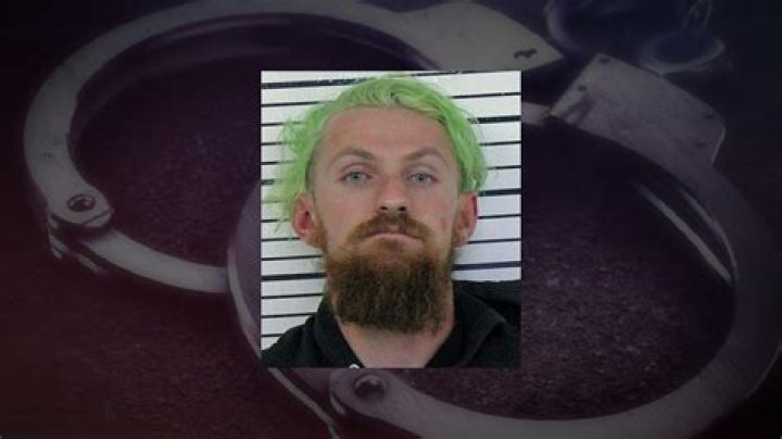 Motorcyclist led trooper on Bettendorf chase, police allege