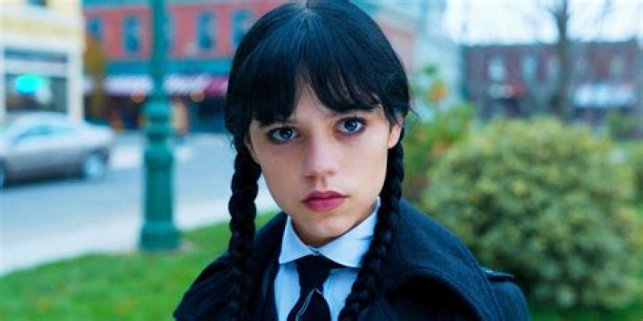 Movies & Shows Like ‘The Bold Type’ To Watch