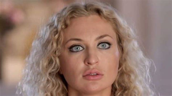 Natalie Mordovtseva ignores recent backlash and rocks the black carpet in Shein