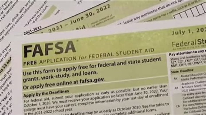 New FAFSA application causing problems for Iowa students