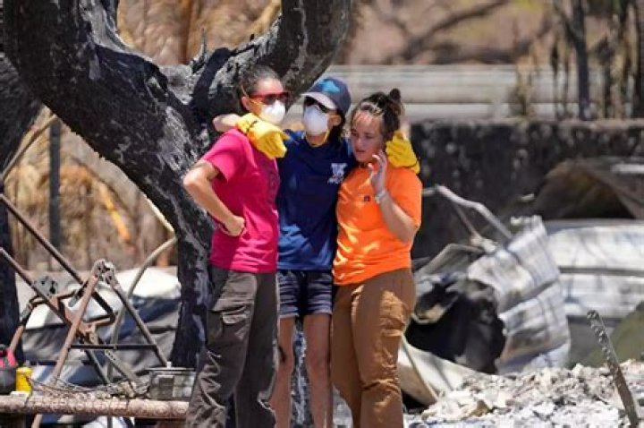 New fire prompts evacuation as survivors of Maui’s wildfires return after death toll rises to 67