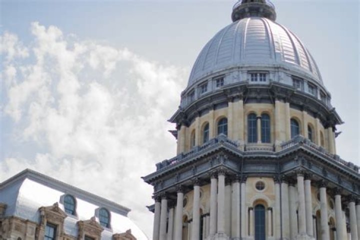New pathway to become a licensed social worker in Illinois coming in 2024