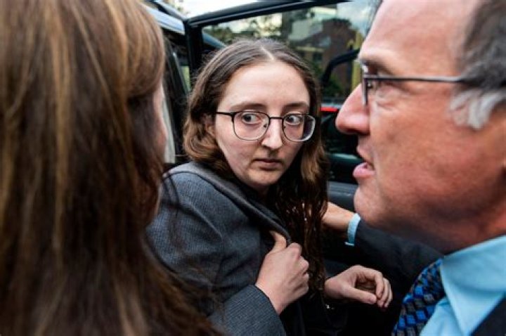 New: Sam Bankman-Fried Girlfriend: Who Is Caroline Ellison?