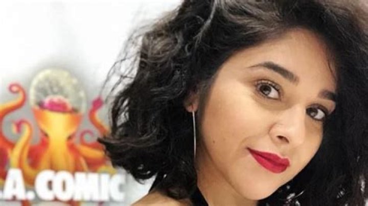 Noemi Gonzalez: Who is actress playing Suzette Quintanilla in new Netflix series Selena?