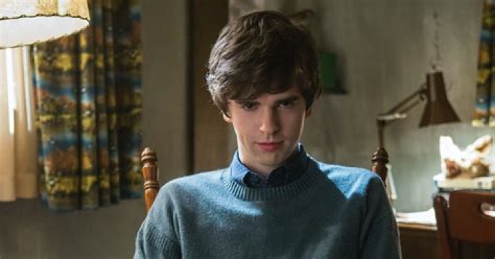 Norman Killed Emma's Mother On 'Bates Motel,’ Which May Foreshadow Norma's Fate