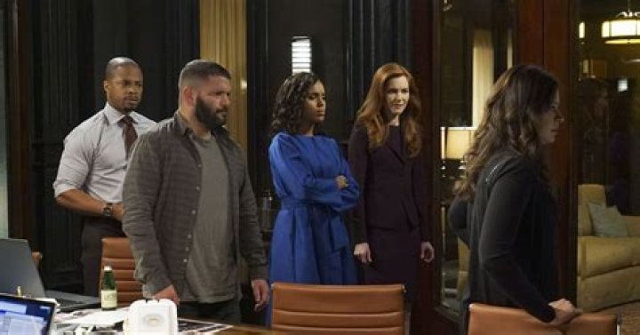 Olivia Takes Down Hollis Doyle On 'Scandal' & It Means Good Things For Senator Vargas