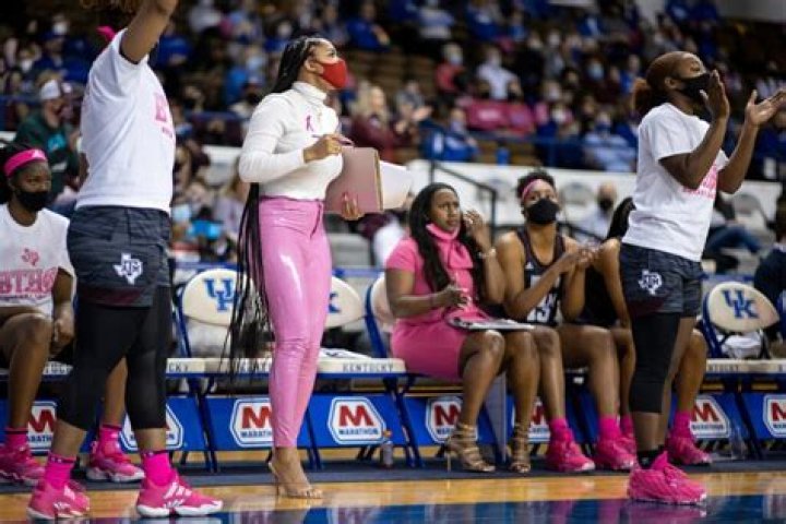 ‘People Are Uncomfortable with a Black Woman Being In a Power Position’: Texas A&M University Basketball Coach Sydney Carter Speaks Out About Criticism Over Outfit