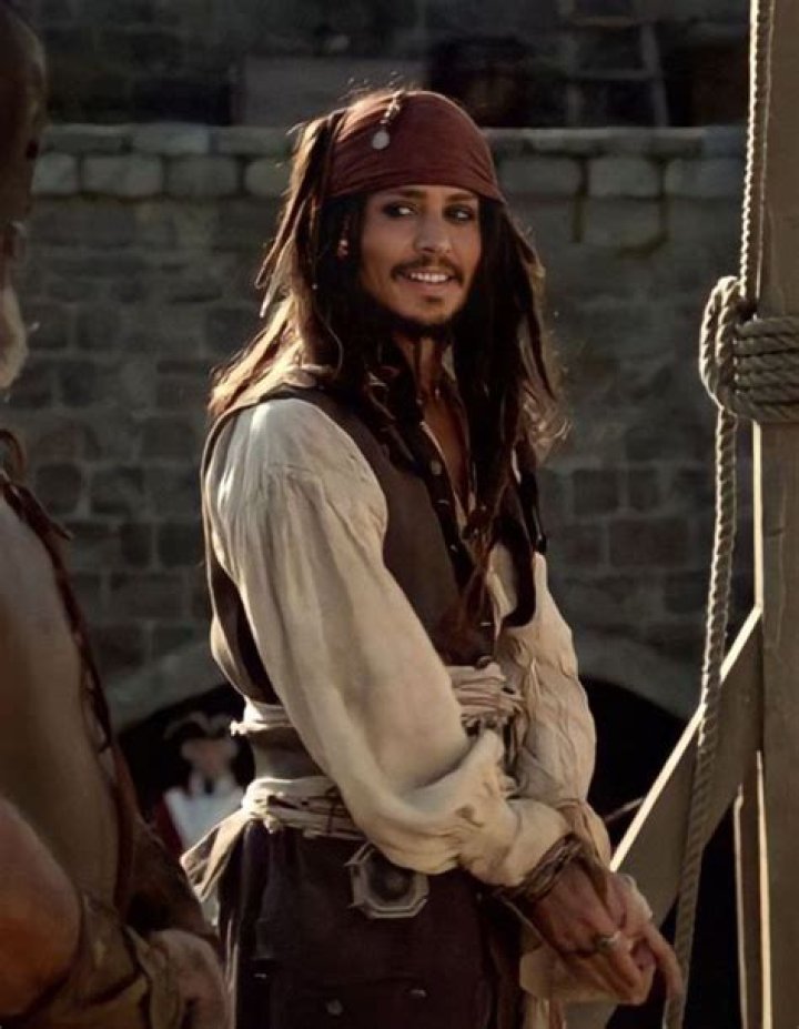 Pirates of the Caribbean: Jack Sparrow’s Drunk Walk Is Secretly Genius