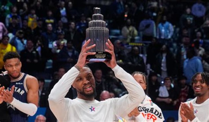 Points records fall at the All-Star Game, with the East beating the West 211-186