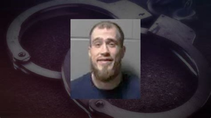 Police, witnesses: Suspect stabbed victim in the head with a knife