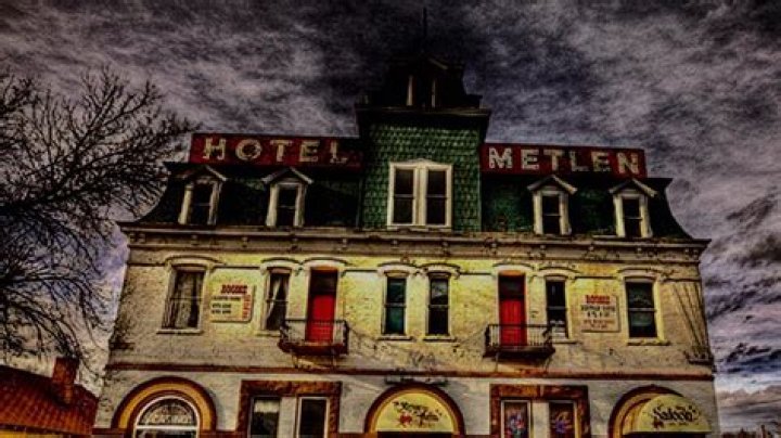 Possession and ghostly figures in Hotel Metlen as Ghost Adventures head to Montana