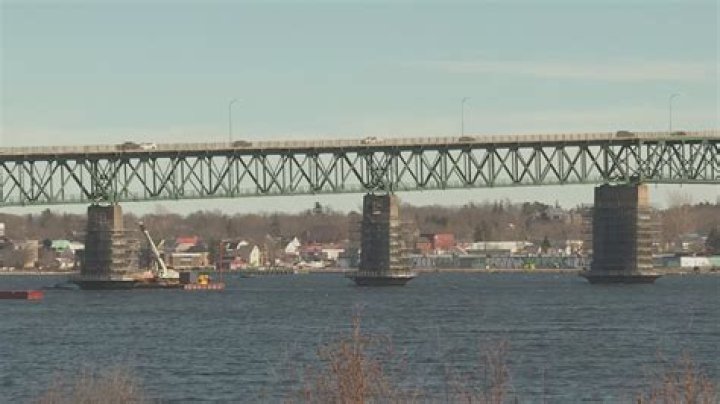 Pursuit ends with rolling roadblock on Centennial Bridge