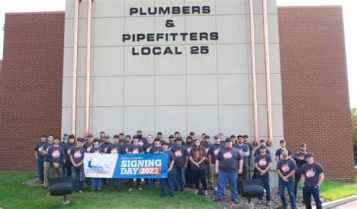 QC union hits milestone with record apprentices