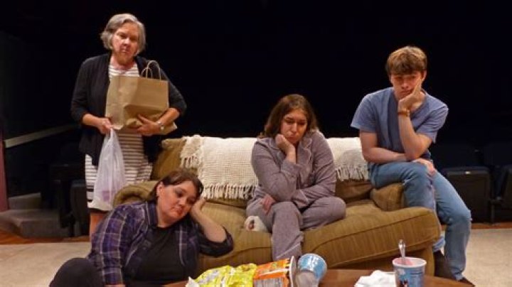 REVIEW: A crowded mind is a funny thing in Geneseo show