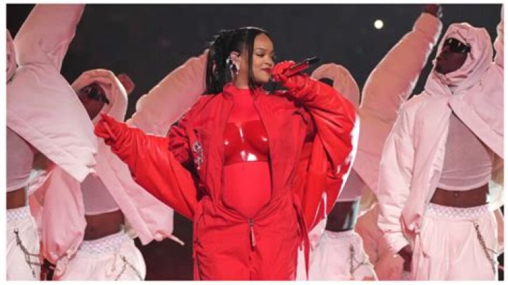 Rihanna Fans Slam Howard Stern for ‘Lip-Synced’ Comment After Reports Reveal Super Bowl Performance Had More Viewers Than the Game Itself