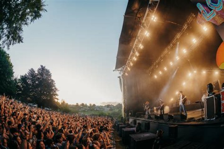 River Music Experience – River Currents Tour