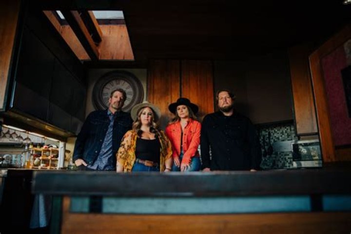 Riverpalooza presents The Velies | OurQuadCities