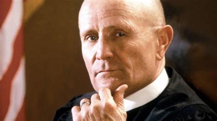 
Robert Fleishman Cahn
Net Worth
