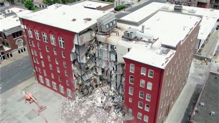 Rock Island fire displaces apartment residents