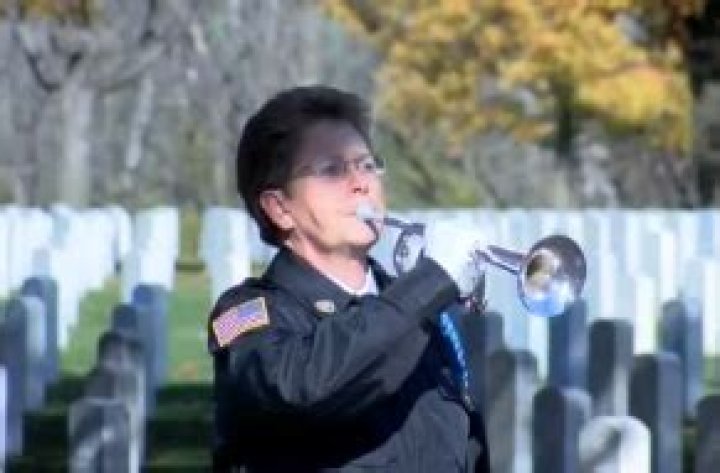 Rock Island National Cemetery holds Veterans Day ceremony