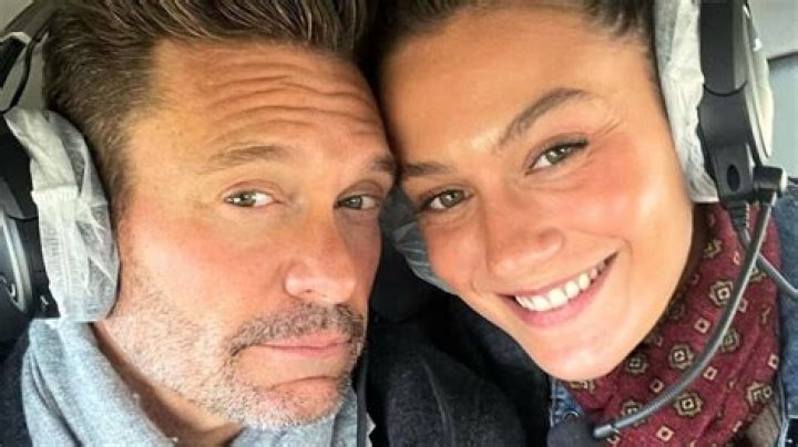 Ryan Seacrest’s girlfriend Aubrey Paige shuts down breakup rumors with NYE post