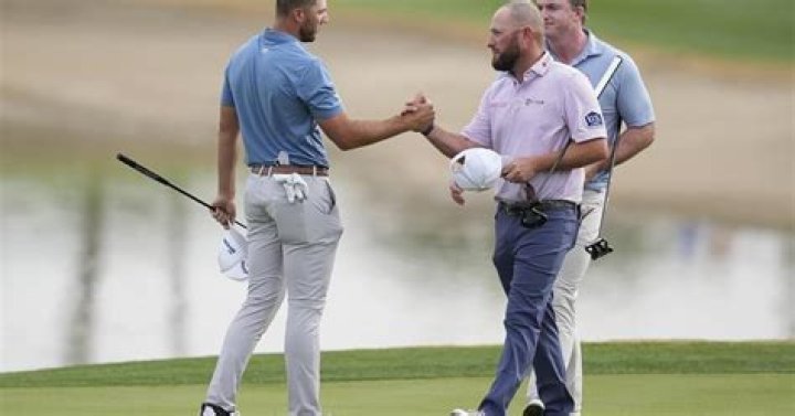 Sam Burns shoots 61, leads The American Express with amateur Nick Dunlap in the hunt