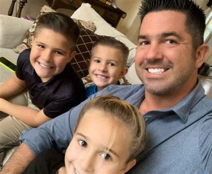 Sean Parnell Wiki Biography, Family, Career, Social Media, Photos & Many More